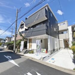 川口市柳崎3丁目  新築一戸建て 仲介手数料無料 全2棟 残1棟